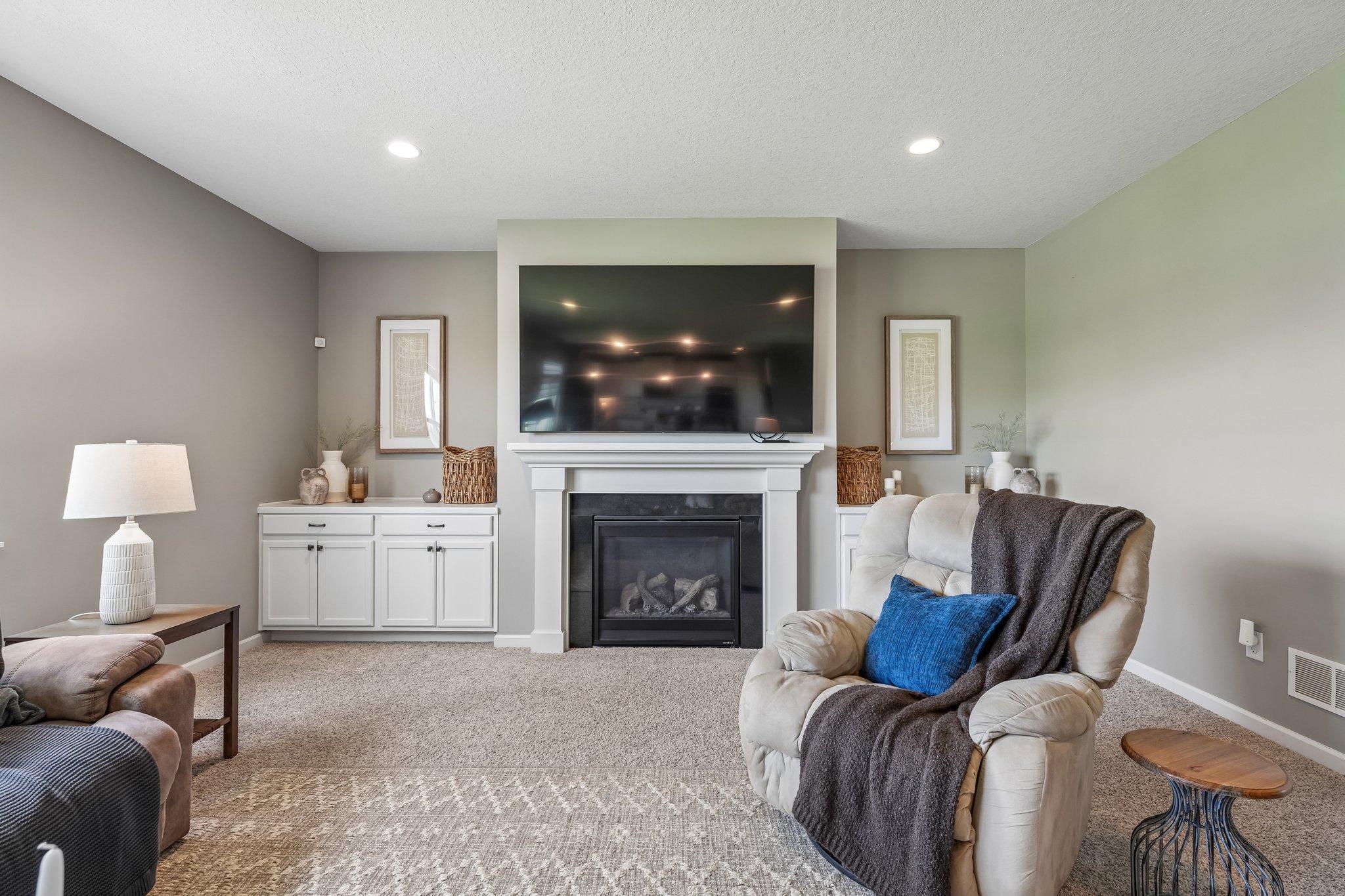 4647 Copper Ridge Drive St. Paul, MN 55129 - Photo 7 of 66