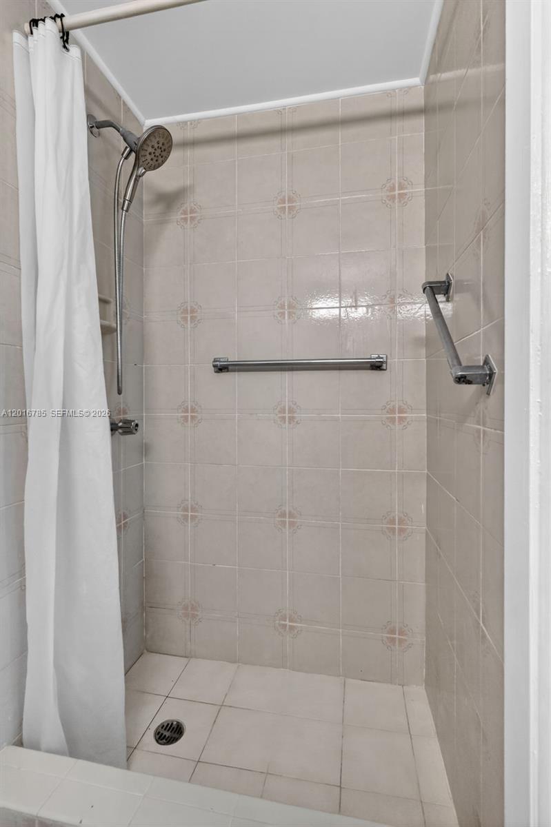 1871 Southwest 23rd Street Miami, FL 33145 - Photo 24 of 50