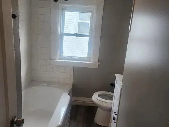 $1,800 | 29 Princess Avenue, Unit 2, Cranston, RI 02920