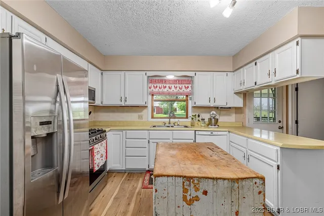 $1,295,000 | 17305 Riverside Road, Crocker, MO 65452