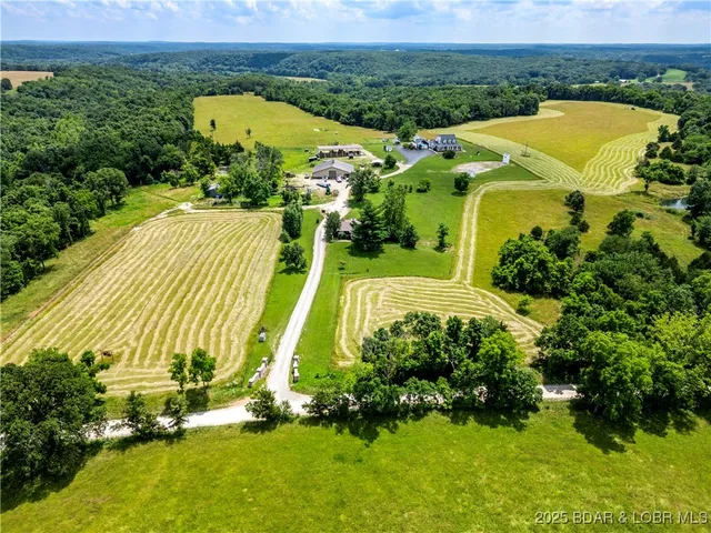 $1,295,000 | 17305 Riverside Road, Crocker, MO 65452