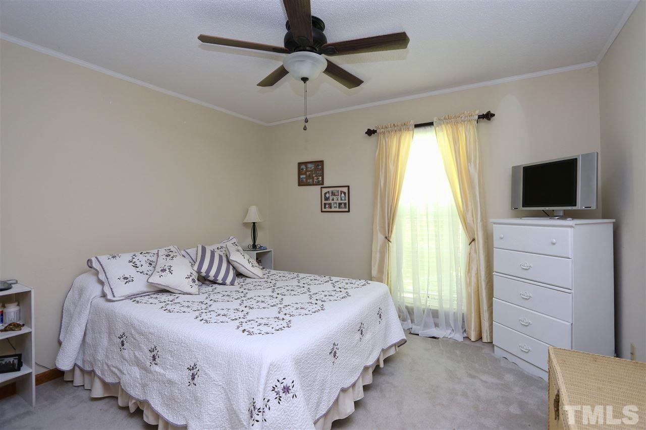 2609 Salisbury Plain Raleigh, NC 27613 - Photo 11 of 23