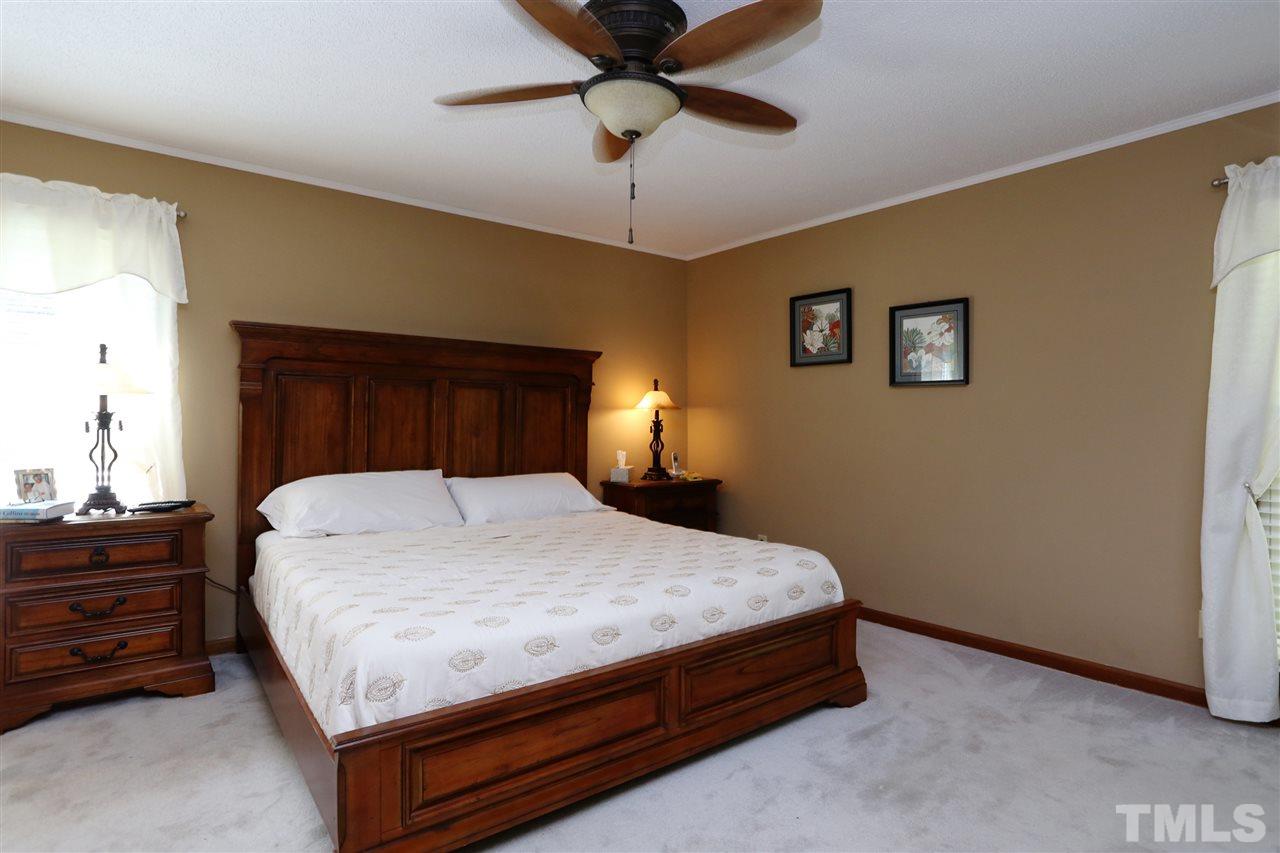 2609 Salisbury Plain Raleigh, NC 27613 - Photo 14 of 23