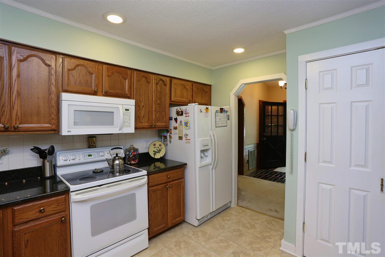 2609 Salisbury Plain Raleigh, NC 27613 - Photo 7 of 23