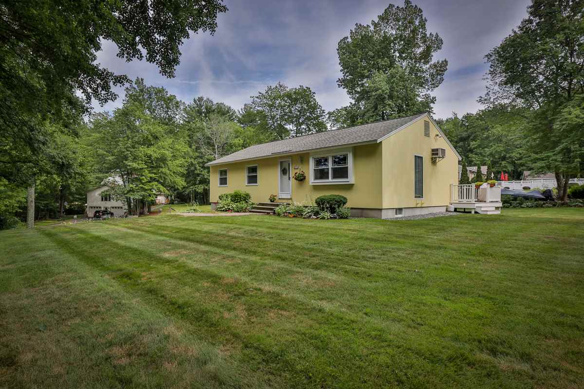 155 Lancaster Farm Road Salem, NH 03079 - Photo 2 of 27