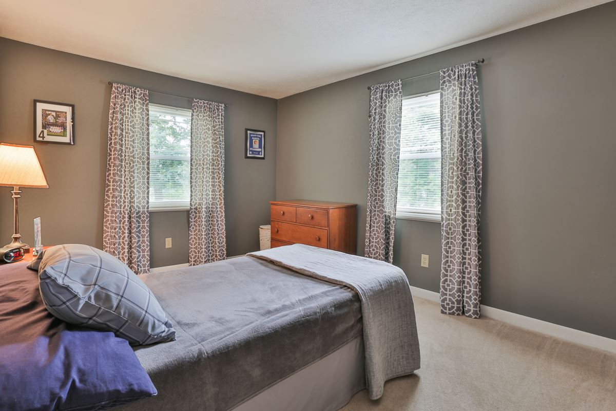 155 Lancaster Farm Road Salem, NH 03079 - Photo 18 of 27