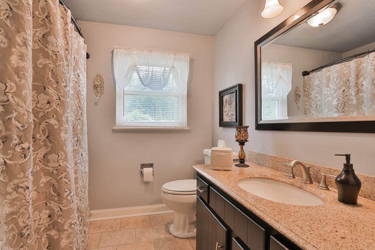 155 Lancaster Farm Road Salem, NH 03079 - Photo 19 of 27