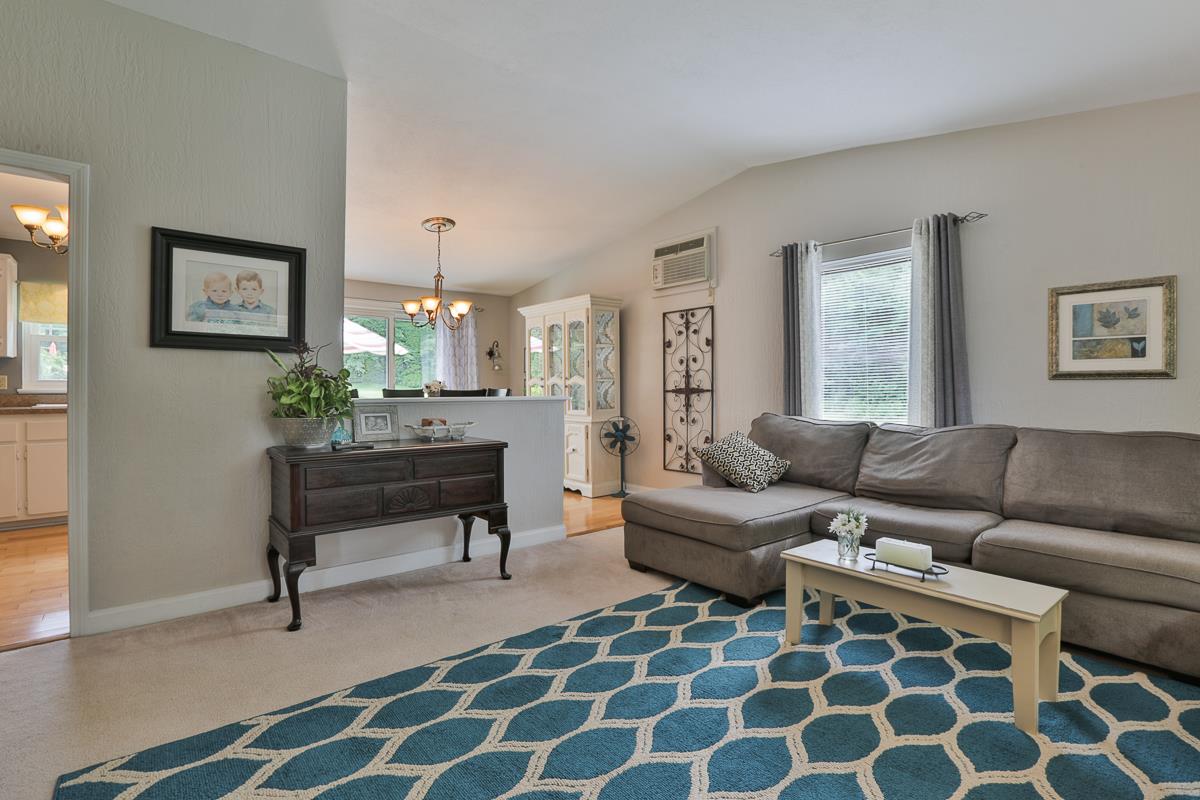 155 Lancaster Farm Road Salem, NH 03079 - Photo 6 of 27