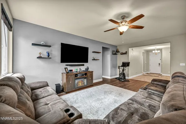 $579,000 | 6980 Lusitano Way, Sparks, NV 89436