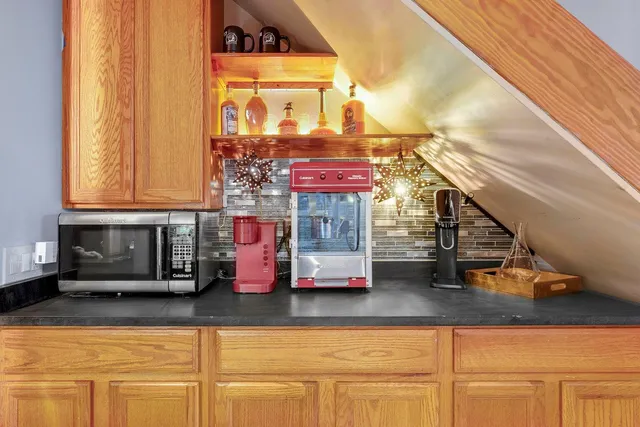 $400,000 | 8 Sunrise Drive, Unit C122, Newry, ME 04261