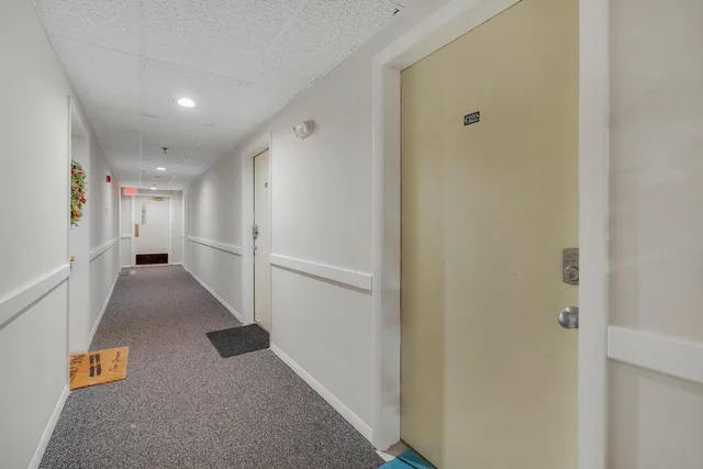 $400,000 | 8 Sunrise Drive, Unit C122, Newry, ME 04261