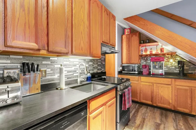 $400,000 | 8 Sunrise Drive, Unit C122, Newry, ME 04261