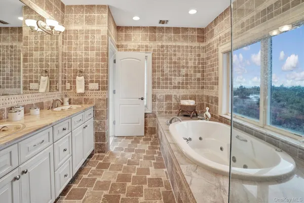 $245,000 | 605 Dune Road, Westhampton, NY 11978