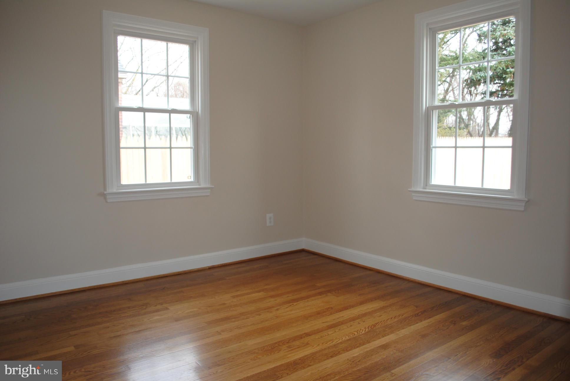 9705 Sutherland Road Silver Spring, MD 20901 - Photo 14 of 30 Bedroom