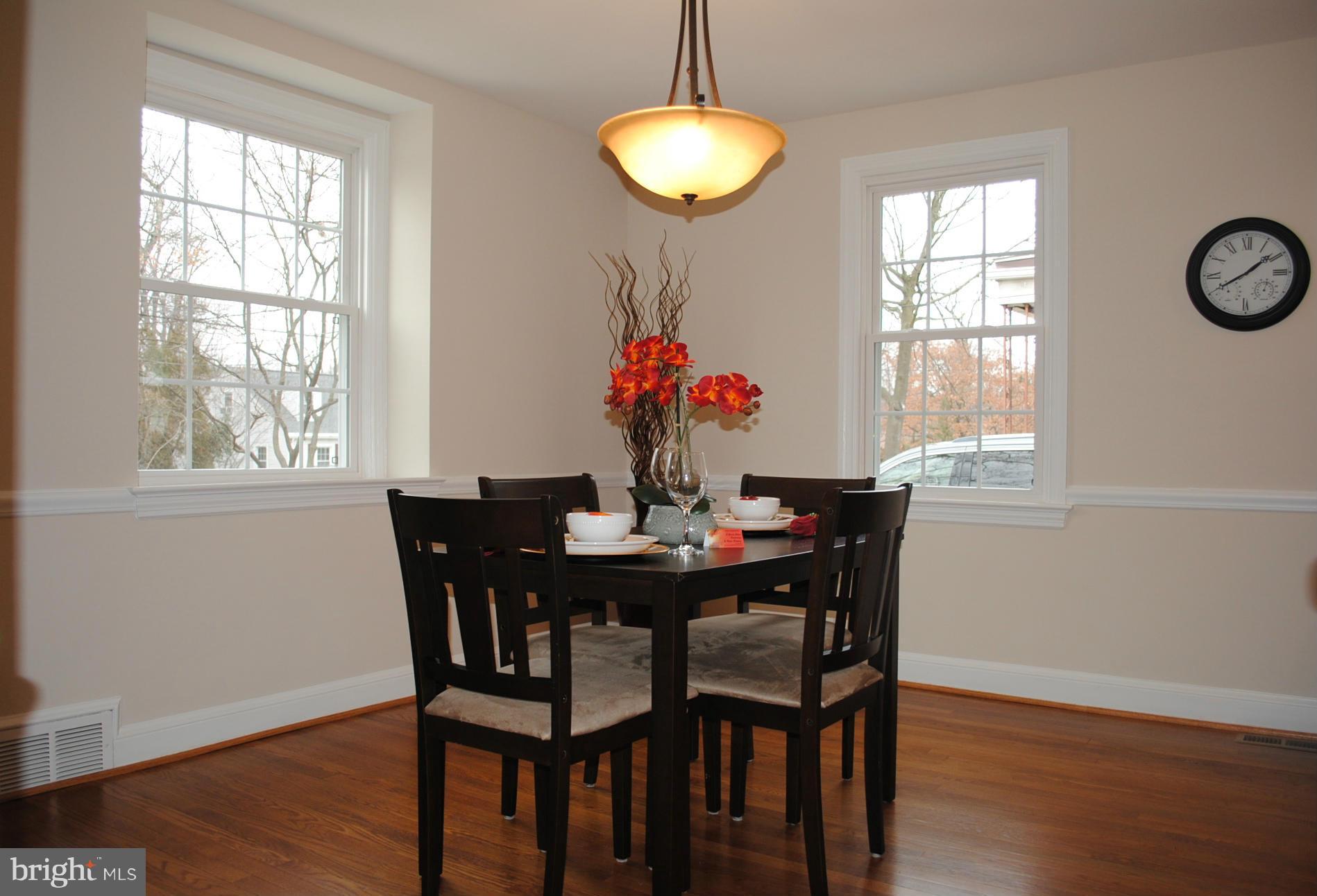 9705 Sutherland Road Silver Spring, MD 20901 - Photo 7 of 30 Dining Room