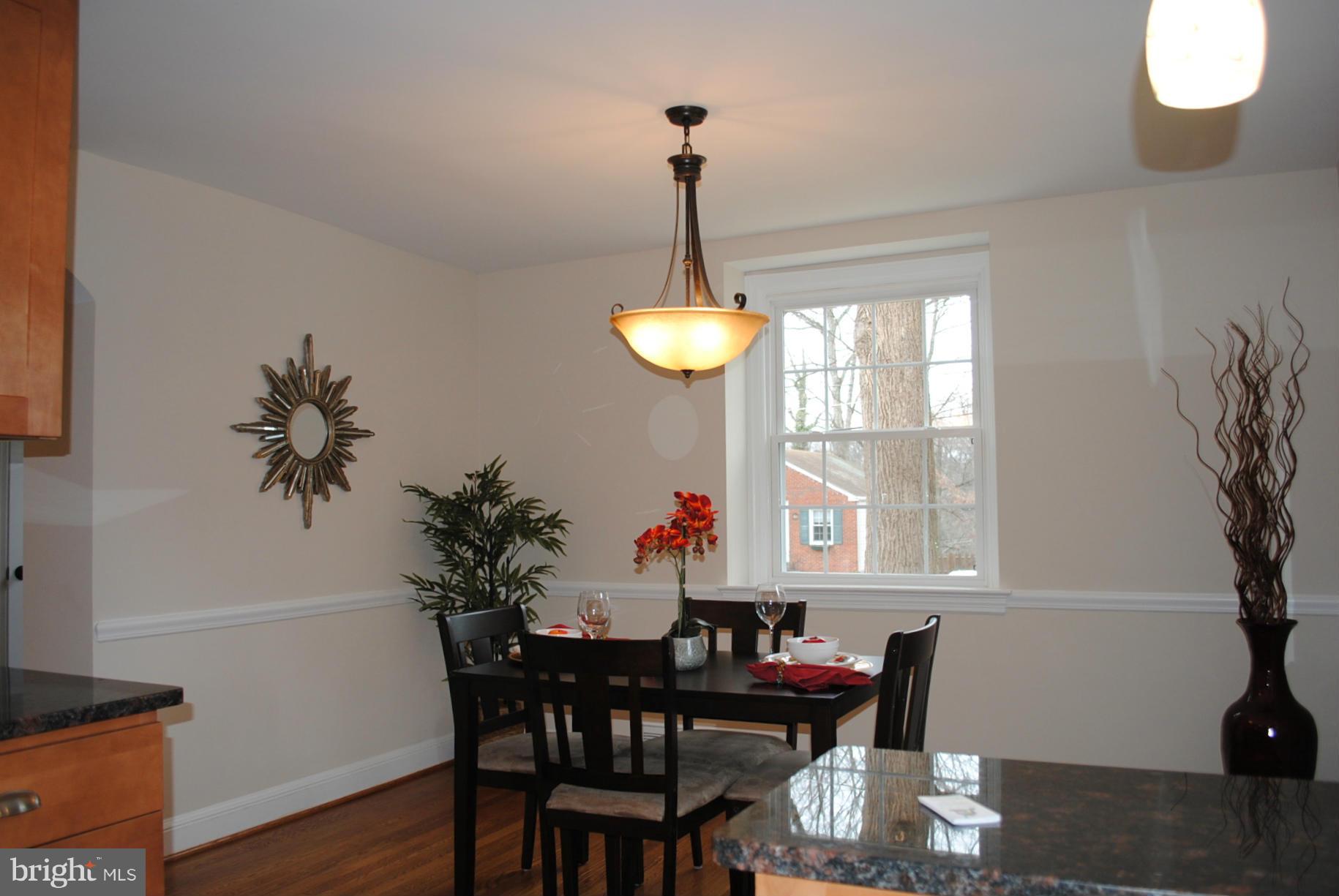 9705 Sutherland Road Silver Spring, MD 20901 - Photo 8 of 30 Dining Room
