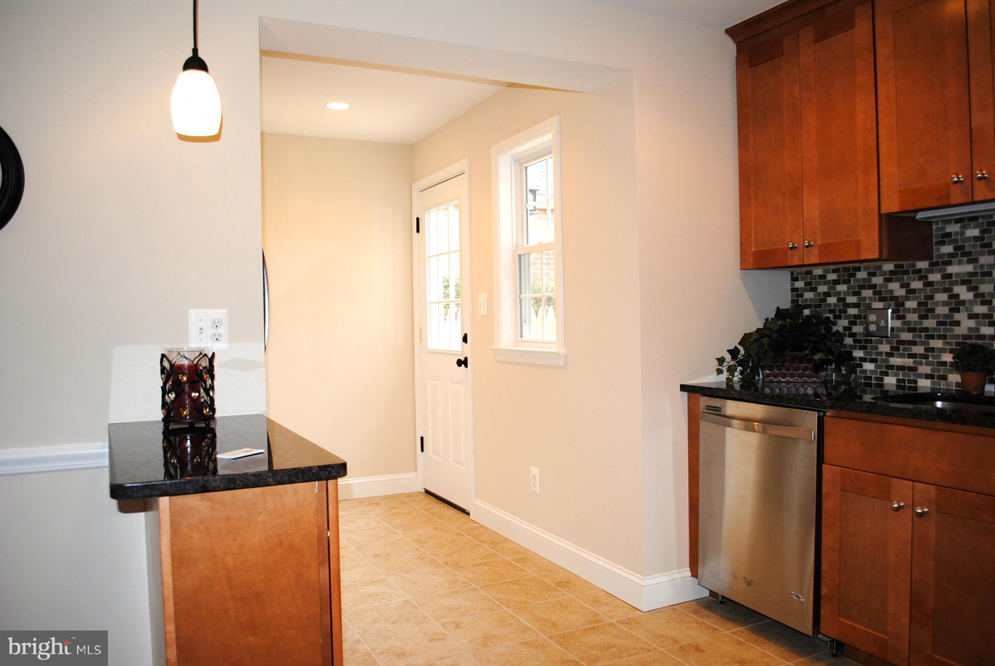 9705 Sutherland Road Silver Spring, MD 20901 - Photo 9 of 30 Kitchen