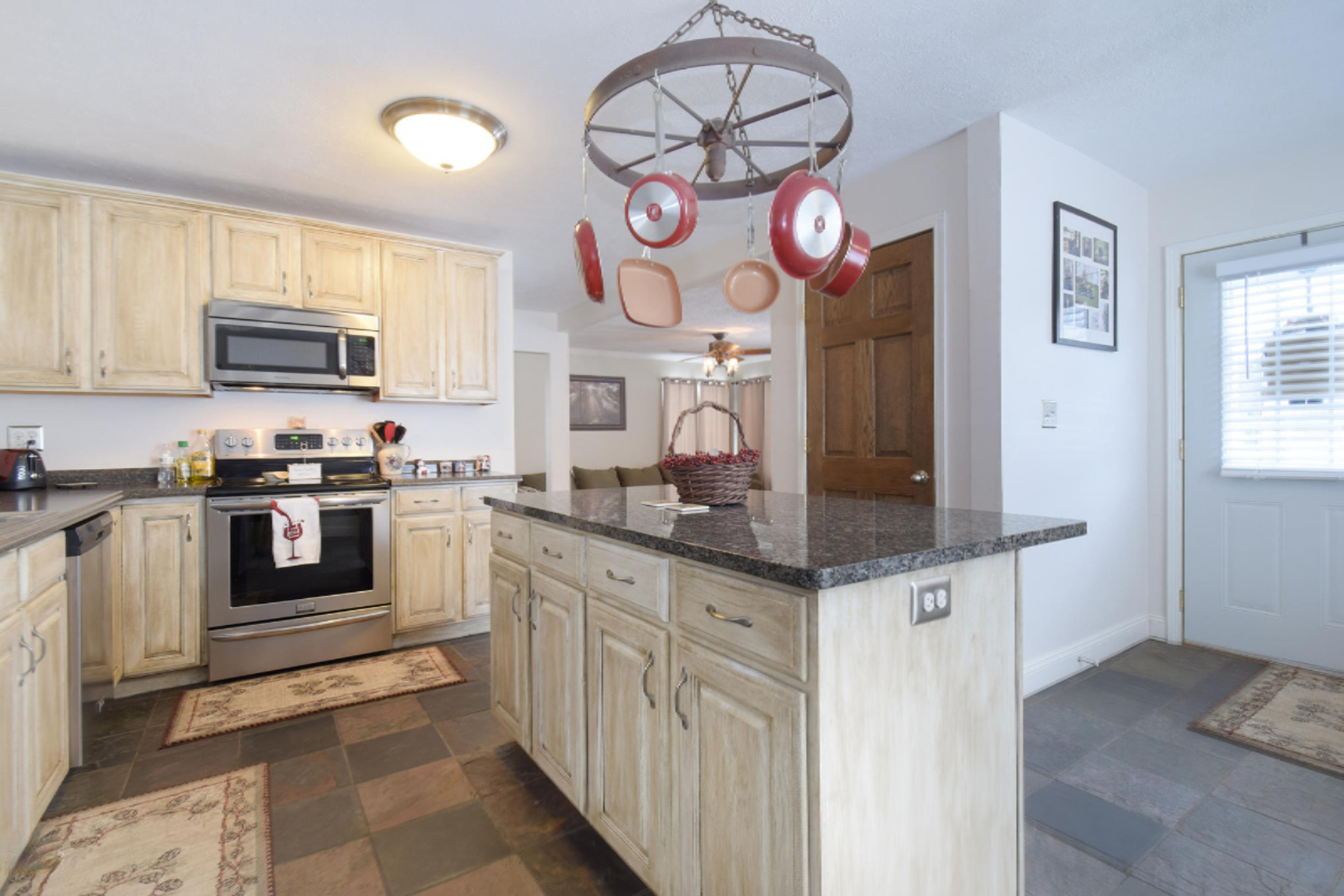7489 Pokagon Road Berrien Center, MI 49102 - Photo 6 of 31 DSC_8191