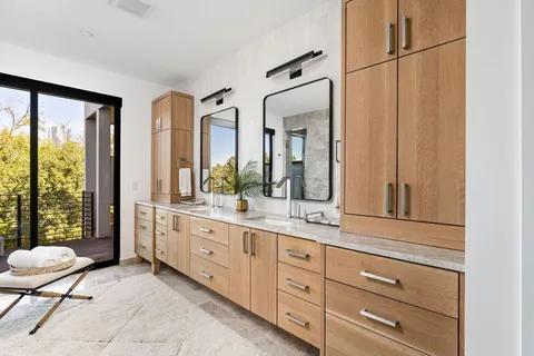 $2,995,000 | 908 Retama Street, Austin, TX 78704