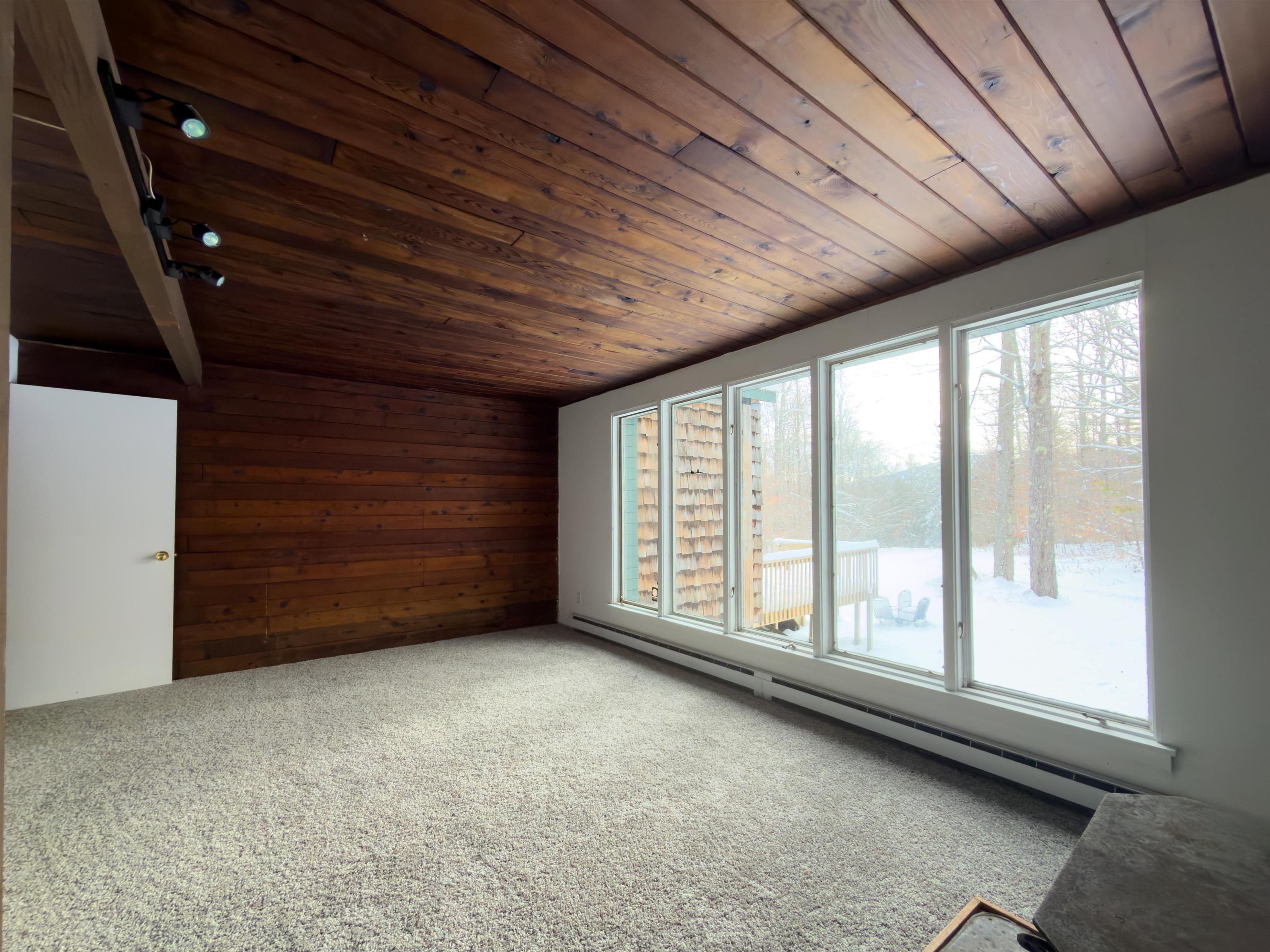 44 Lake Road Winhall, VT 05340 - Photo 11 of 32