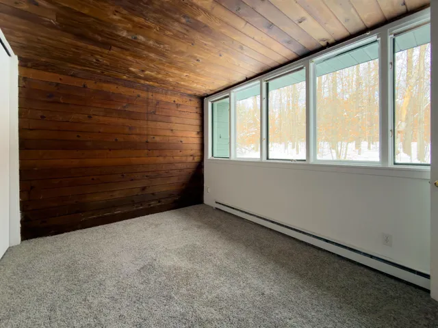 $450,000 | 44 Lake Road, Winhall, VT 05340