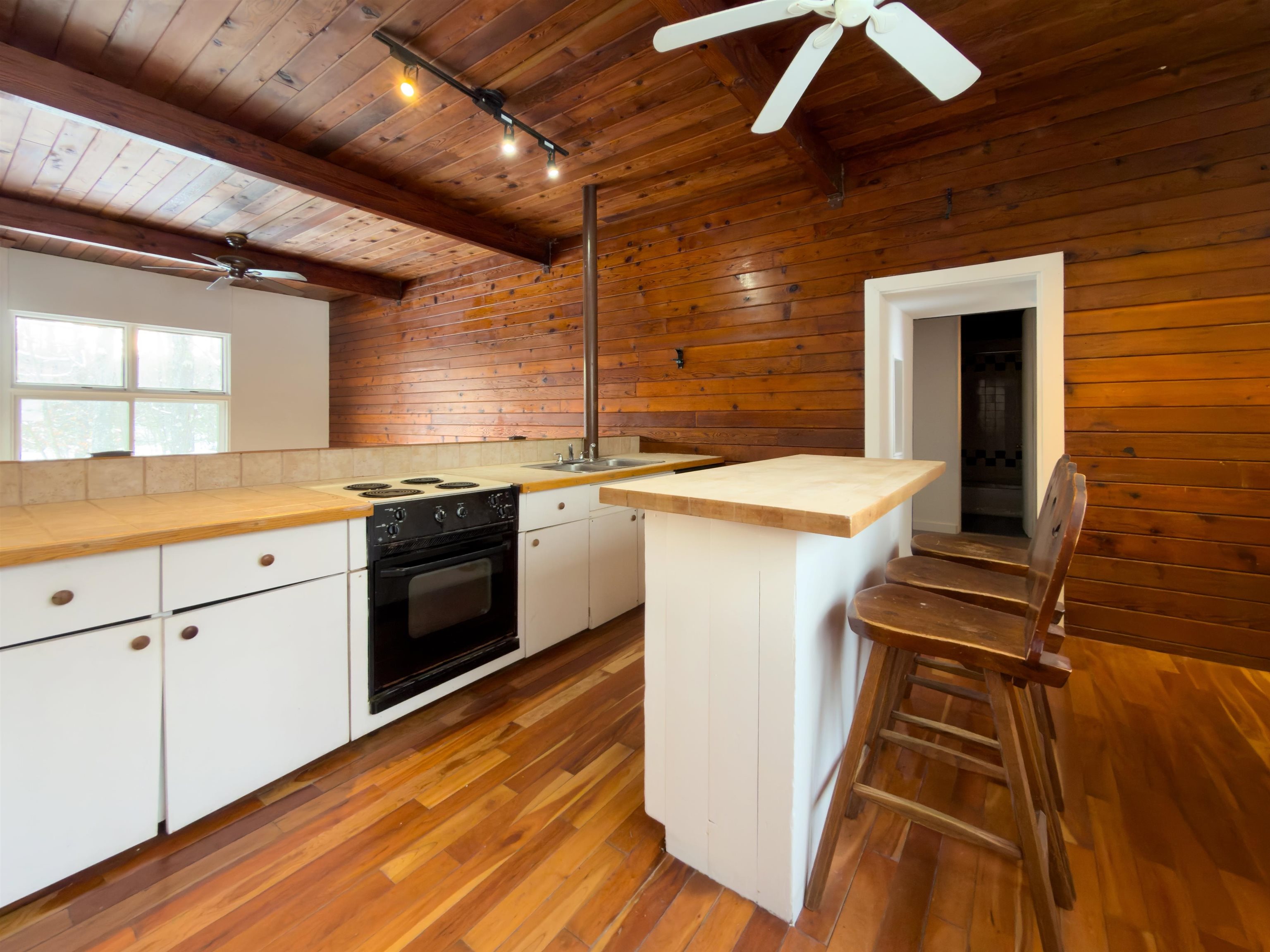 44 Lake Road Winhall, VT 05340 - Photo 14 of 32