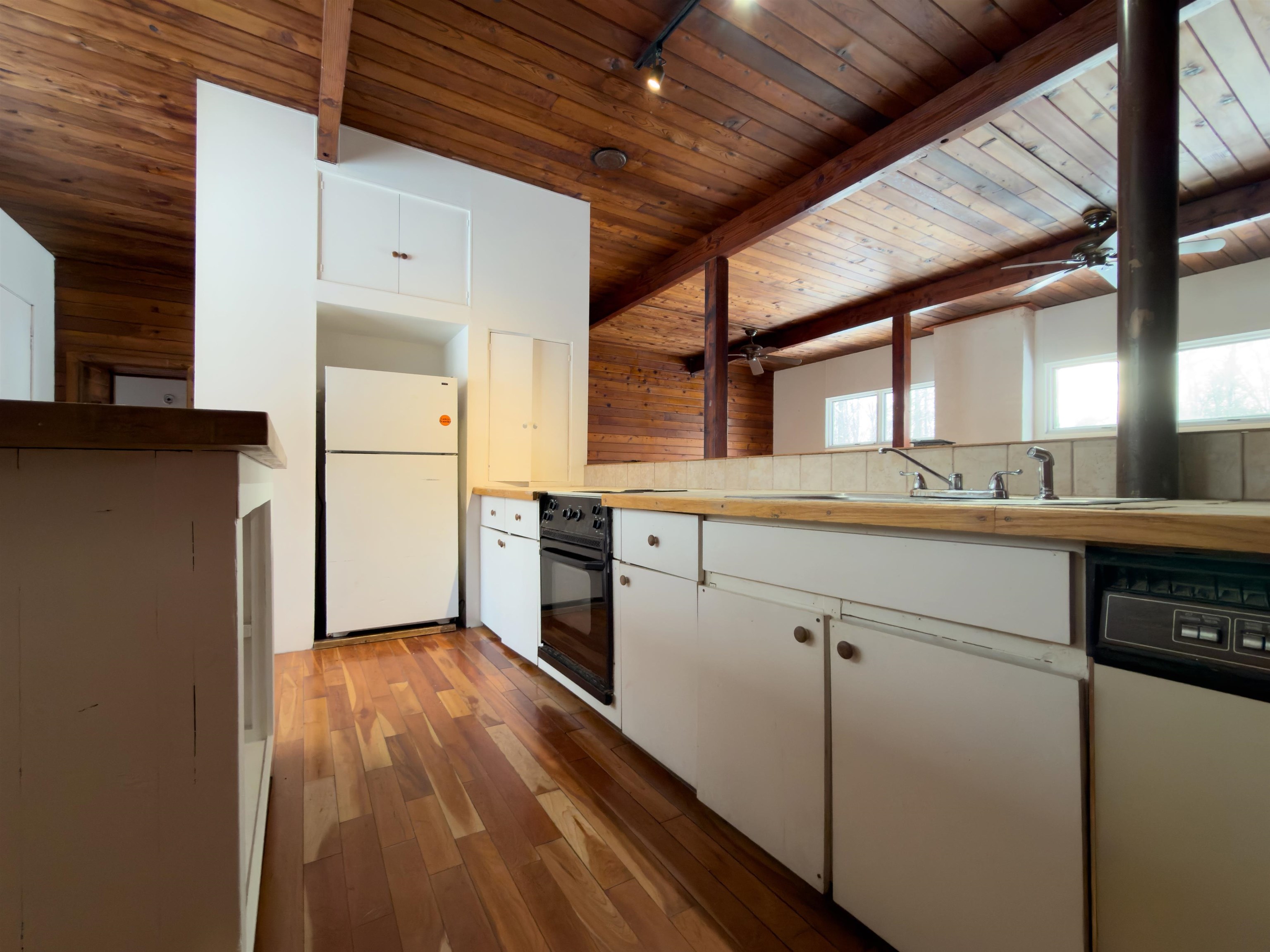 44 Lake Road Winhall, VT 05340 - Photo 15 of 32