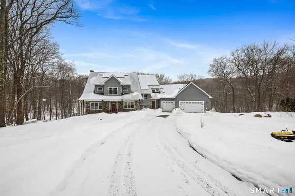 $825,000 | 14 Laurelwood Drive, New Fairfield, CT 06812