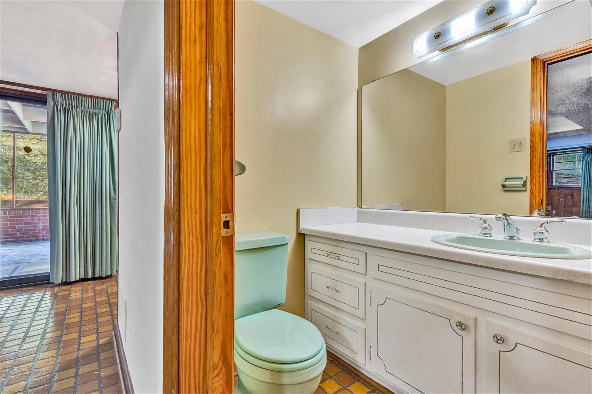 4700 Grandin Road Southwest Roanoke, VA 24018 - Photo 14 of 31 14-DSC9492
