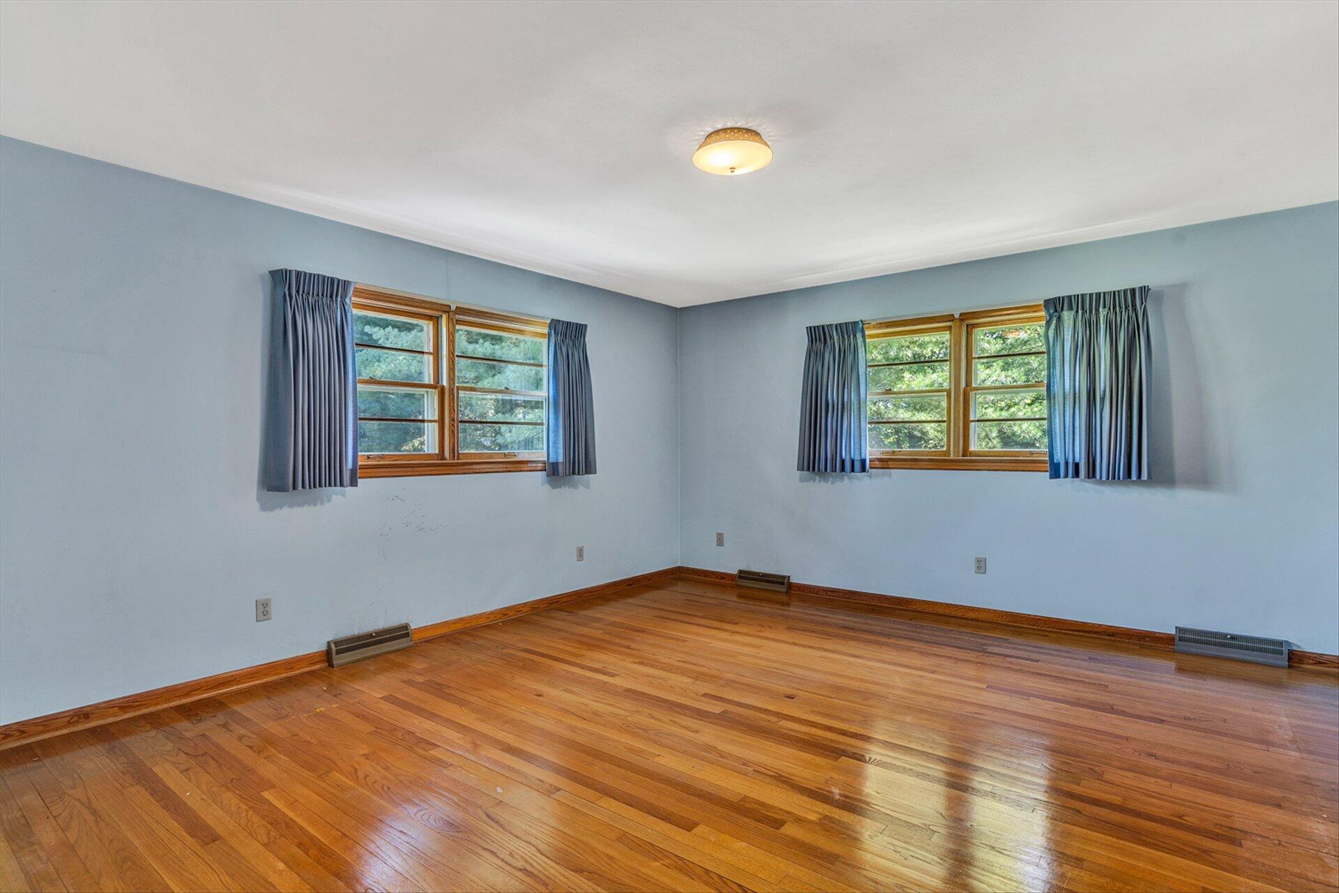 4700 Grandin Road Southwest Roanoke, VA 24018 - Photo 17 of 31 17-DSC9525