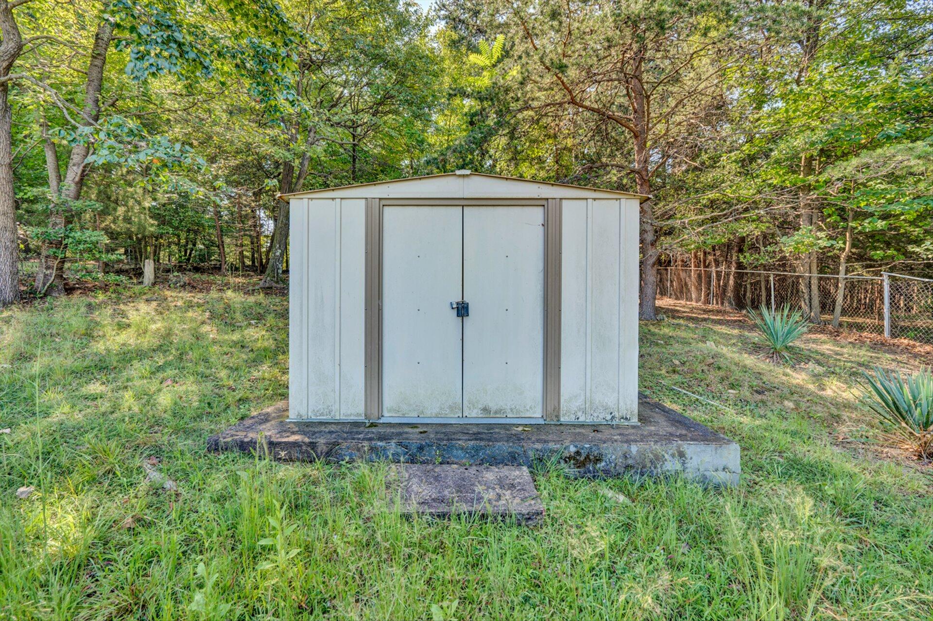 4700 Grandin Road Southwest Roanoke, VA 24018 - Photo 30 of 31 30-DSC9558