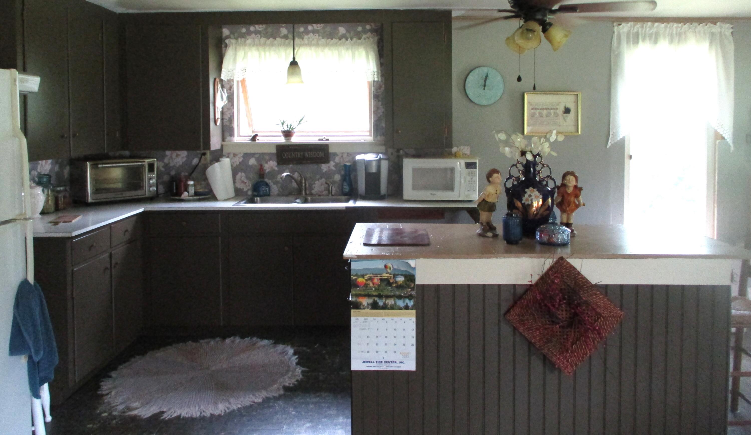 207 Church Hill Road Leeds, ME 04263 - Photo 9 of 23 Country Kitchen First Floor