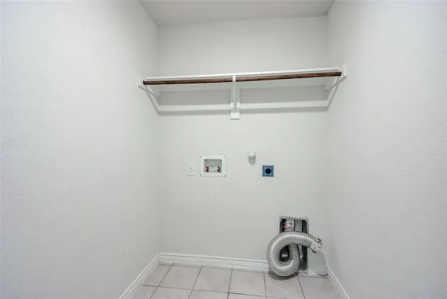 a view of utility room