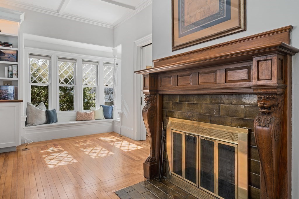 36 Garden Road Newton, MA 02458 - Photo 6 of 28 Gallery Image 6