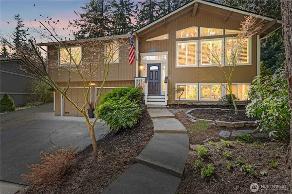 $670,000 | 18002 42nd Street East, Lake Tapps, WA 98391