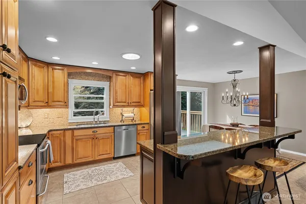 $670,000 | 18002 42nd Street East, Lake Tapps, WA 98391