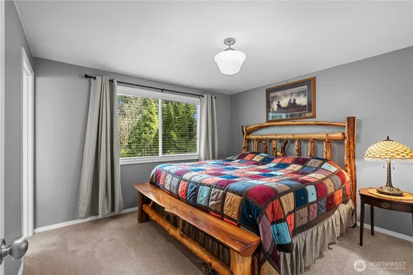 $670,000 | 18002 42nd Street East, Lake Tapps, WA 98391