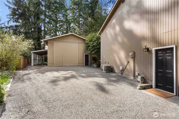 $670,000 | 18002 42nd Street East, Lake Tapps, WA 98391