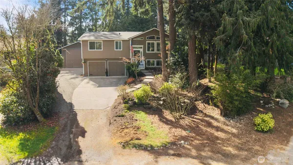 $670,000 | 18002 42nd Street East, Lake Tapps, WA 98391
