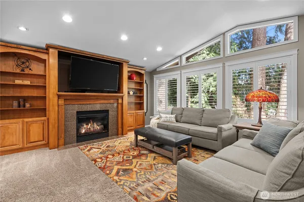 $670,000 | 18002 42nd Street East, Lake Tapps, WA 98391