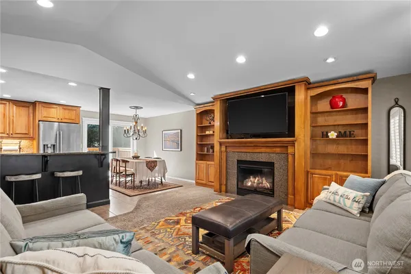 $670,000 | 18002 42nd Street East, Lake Tapps, WA 98391