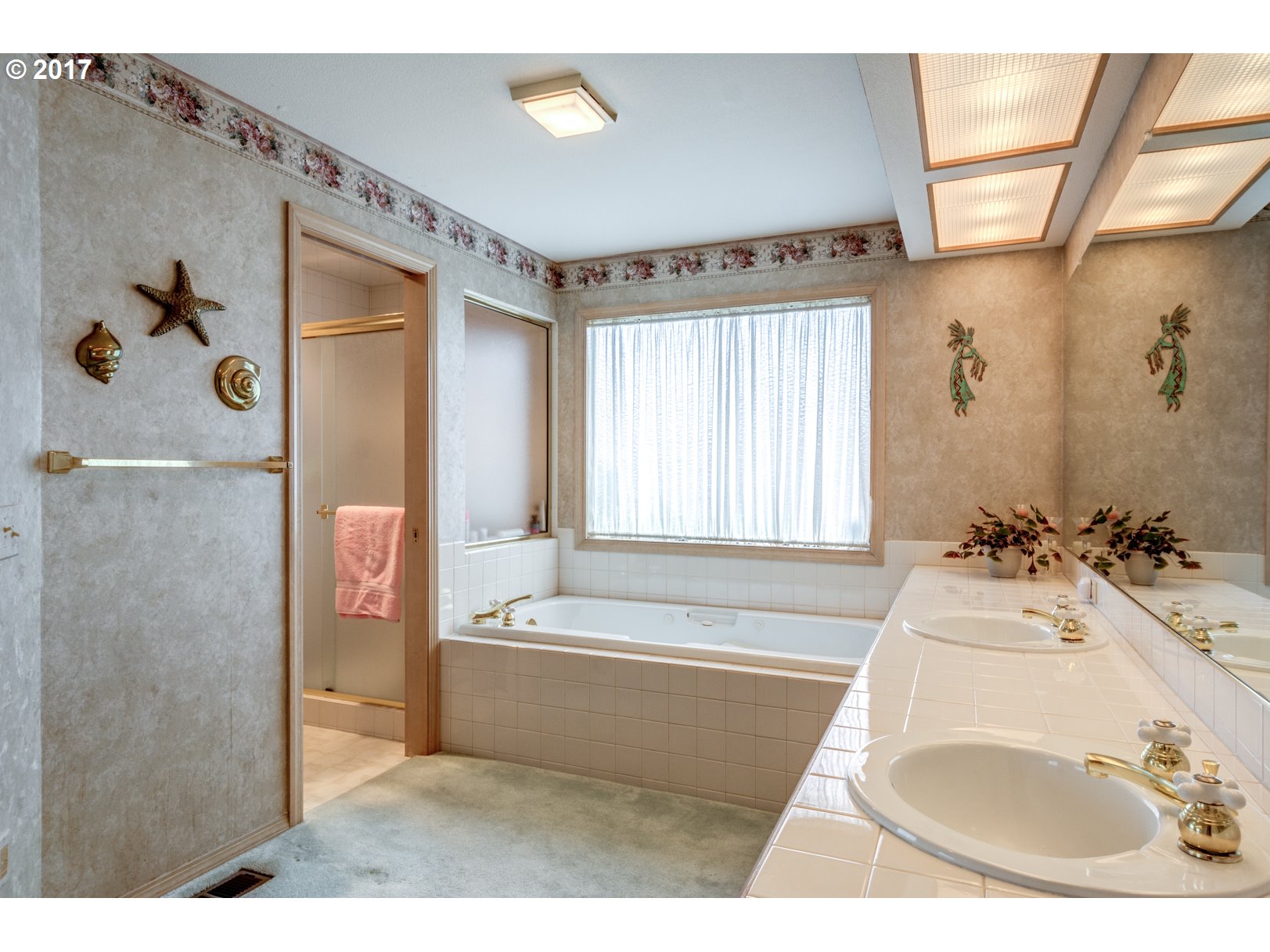 12500 Southwest Overgaard Street Portland, OR 97224 - Photo 27 of 32 Attached Bathroom