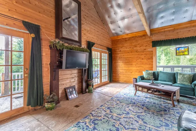 $425,000 | 2569 10 Mile Square Road, Charleston, VT 05846