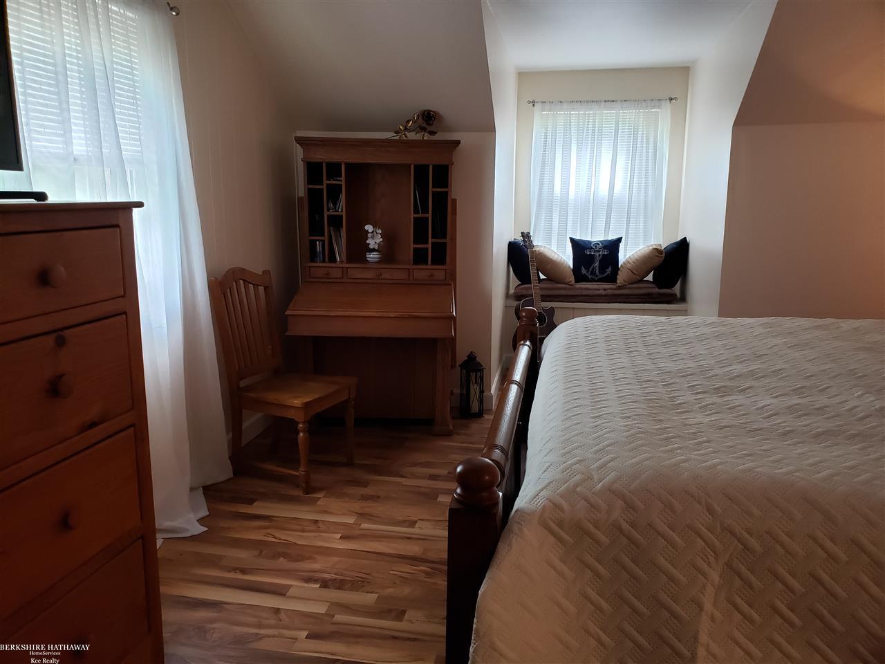 14981 Pine Knoll Road Capac, MI 48014 - Photo 36 of 49 Built in shelf and window bench. Walk in closet