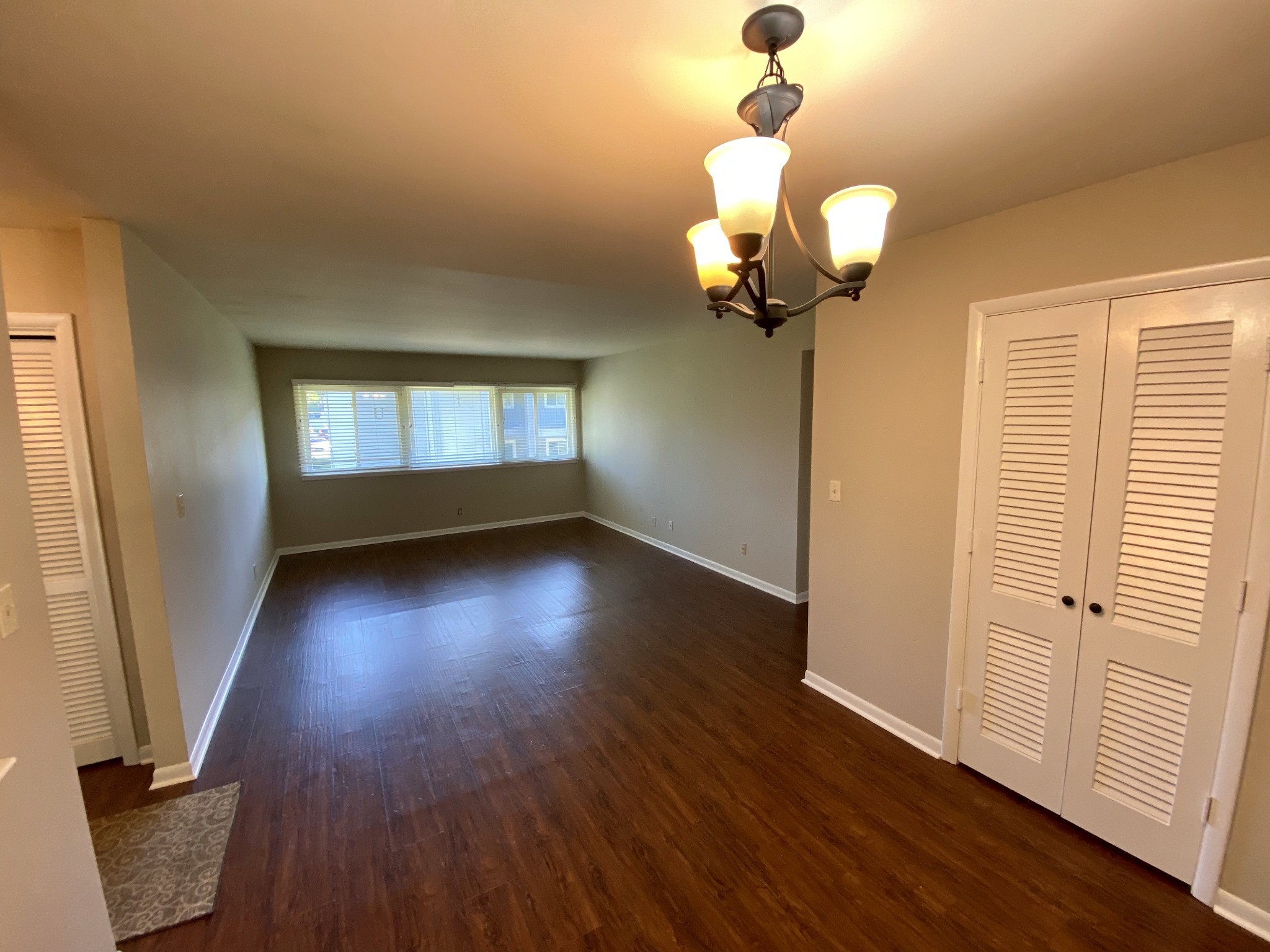 1900 Richard Jones Road, Unit S7 Nashville, TN 37215 - Photo 4 of 13 Gallery Image 4