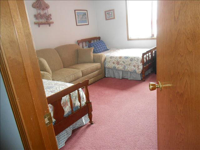 8699 US Turnpike Road Newport, MI 48166 - Photo 17 of 20 20346400-16.JPG