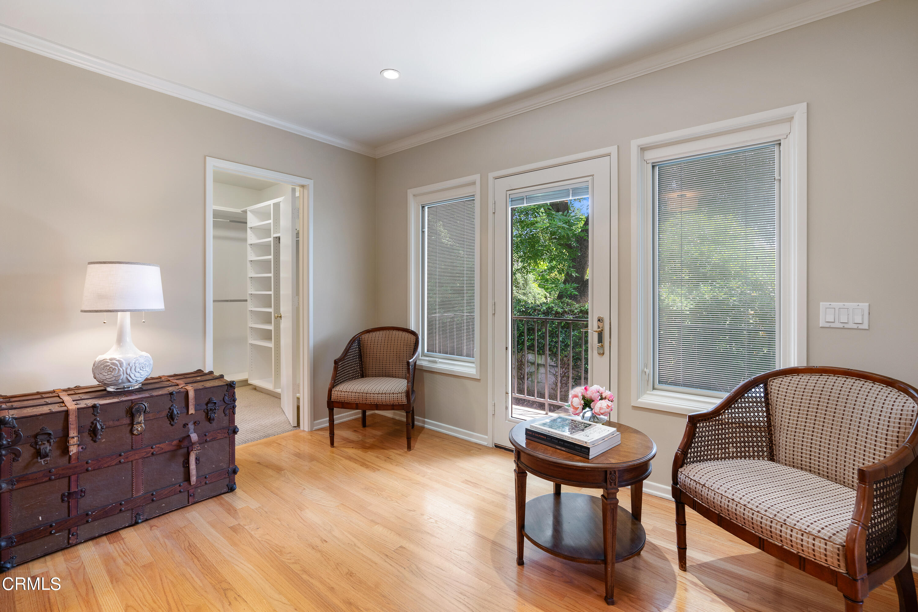 2155 Canyon Close Road Pasadena, CA 91107 - Photo 27 of 41 a living room with furniture and a lamp