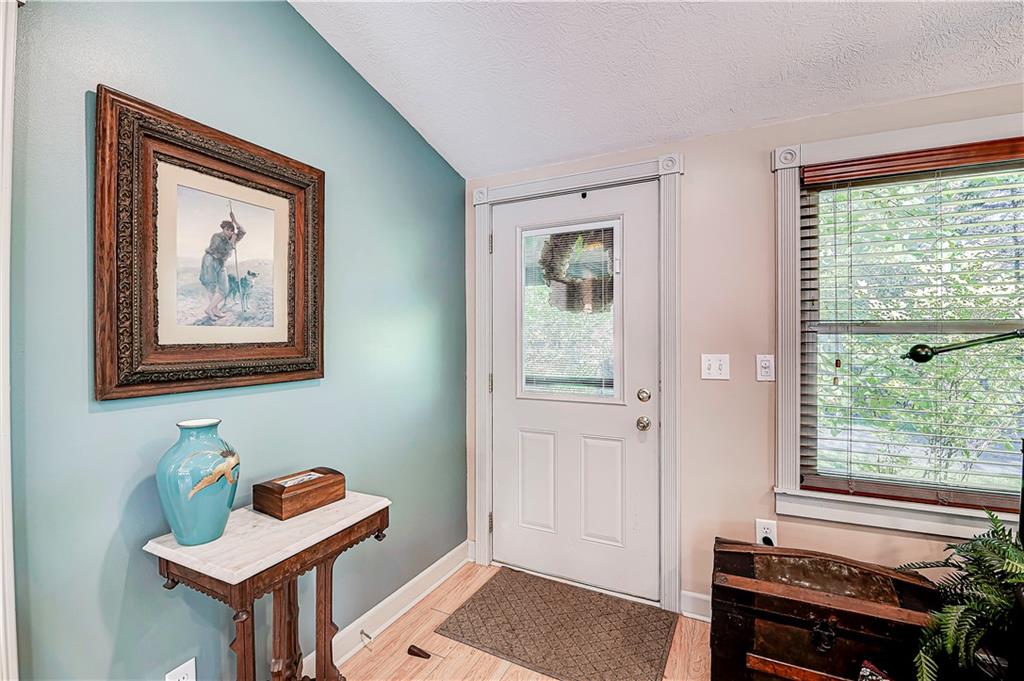 7415 Sargent Road Indianapolis, IN 46256 - Photo 5 of 60 Gallery Image 5