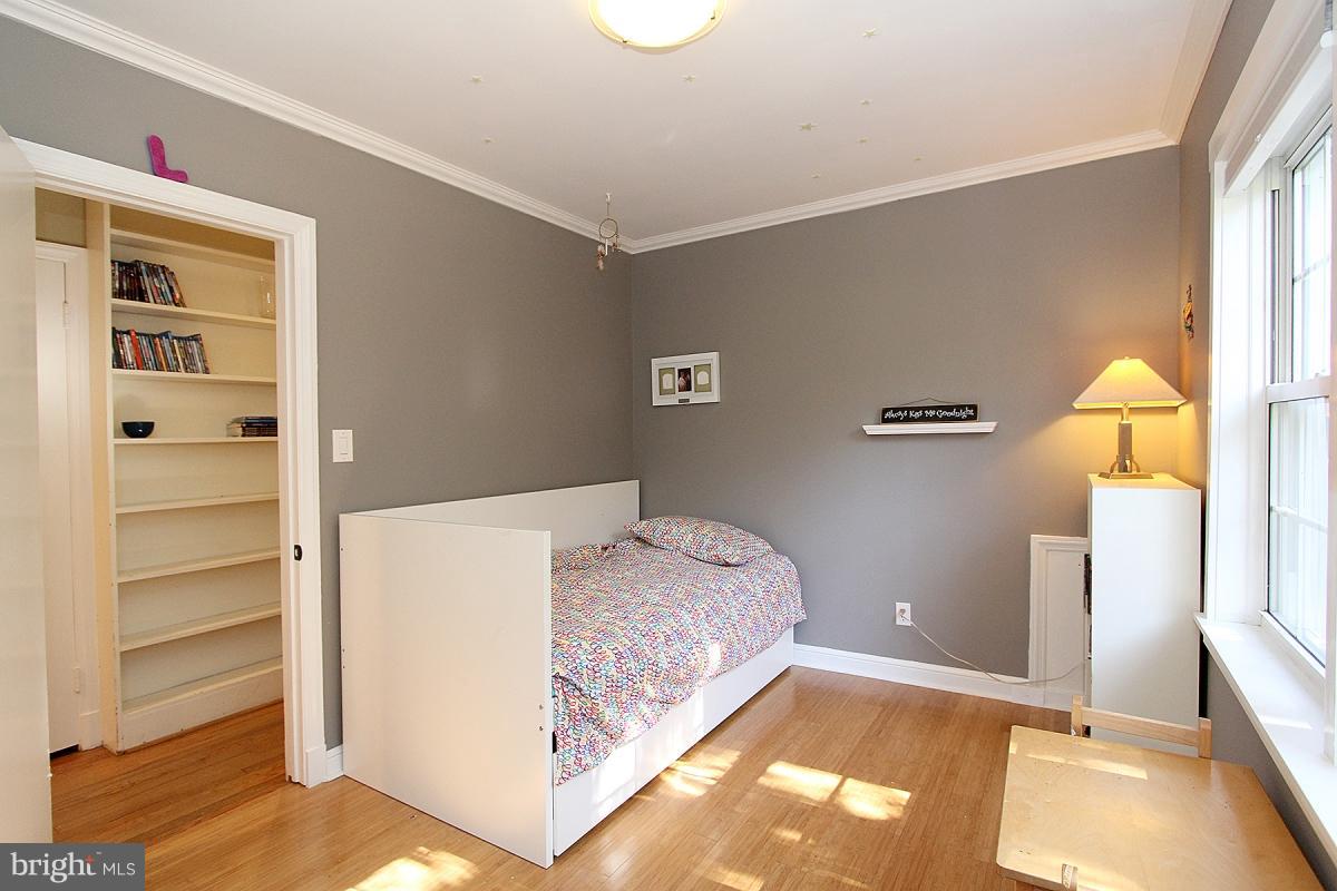 9401 Crosby Road Silver Spring, MD 20910 - Photo 16 of 30 Bedroom