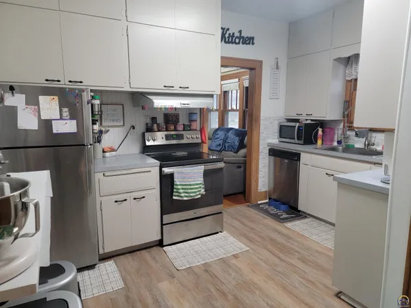 $173,500 | 525 South Exchange Street, Emporia, KS 66801